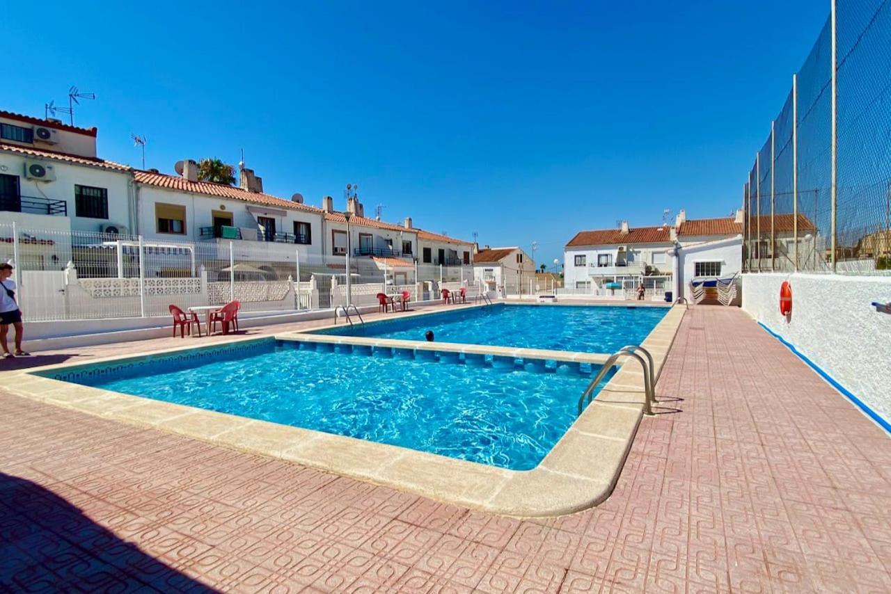 Costa Blanka resident apartman Torrevieja Exteriör bild